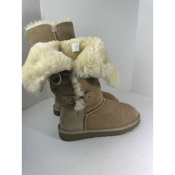 UGG Bailey Button Triplet II Boots Tall Fur Lined 1873 Tan Brown Women's Size 9 - Picture 14 of 16